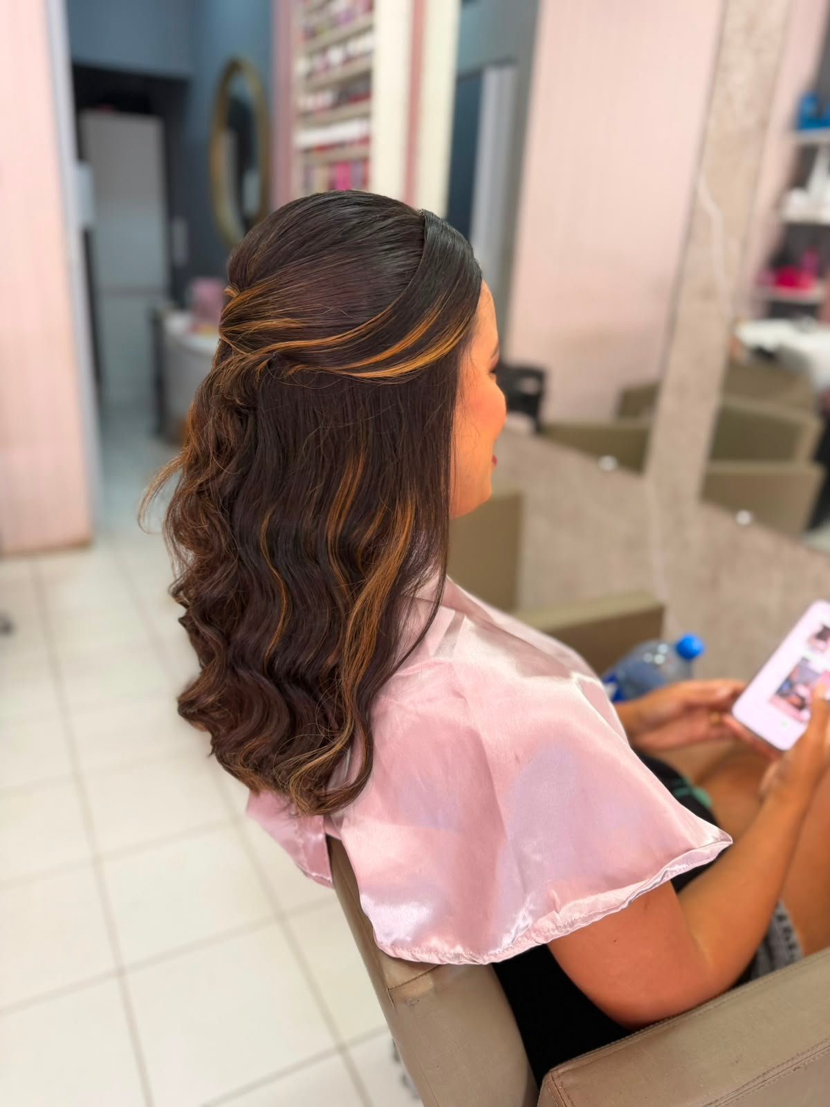 Trabalho de cabelo realizado no salão M2